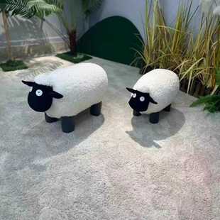 小羊肖恩换鞋凳矮凳化妆凳家用穿鞋凳梳妆凳可爱脚凳网红摆件凳子