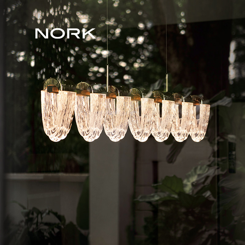诺克晶耀餐厅吊灯餐桌吧台岛台茶室主灯轻奢艺术一字长条灯餐厅灯