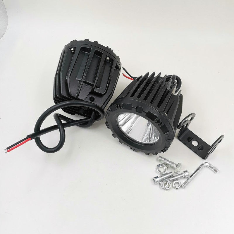 汽车led大灯越野车顶灯圆形聚光射灯改装前杠灯12V24V货车前雾灯