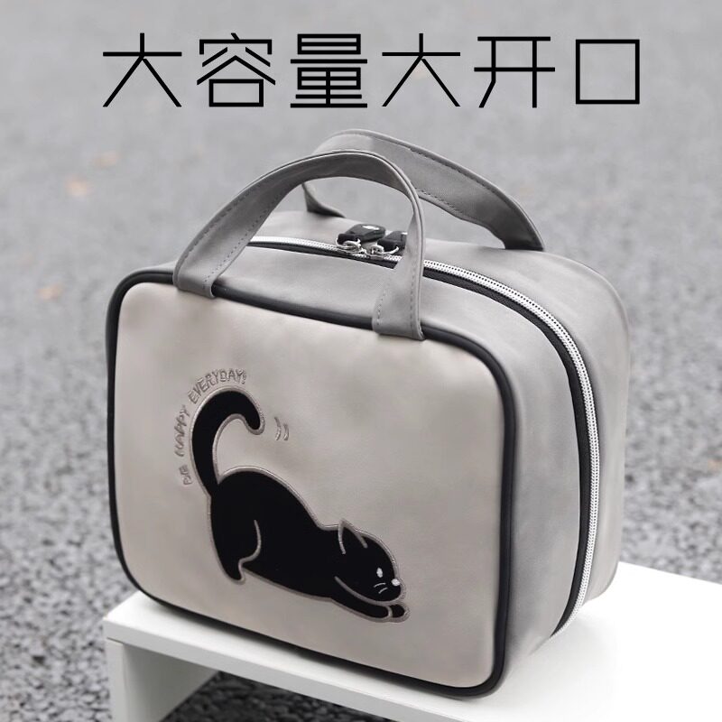 日本化妆包脏脏喵可爱撞色大容量分区化妆洗漱品收纳包便携旅游