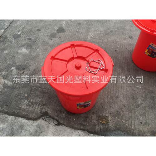 红色塑料桶加厚带盖带铁耳塑料胶桶红色塑胶桶圆形大白桶红色65L