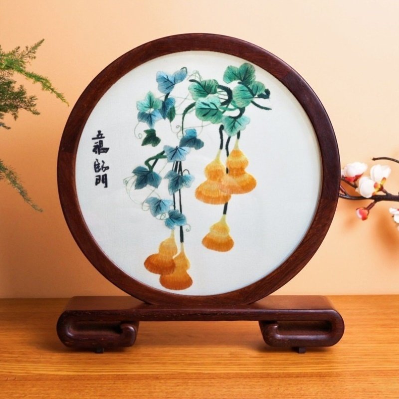 苏绣摆件纯手工双面绣熊猫鸡翅木精工打磨框架摆台卧室客厅赠礼盒