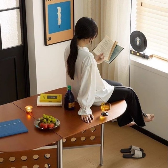 可折叠岩板餐桌椅组合椭圆北欧中古风家用小户型实木伸缩餐桌