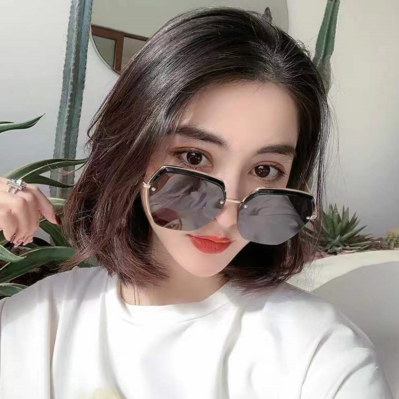 极速维密c海伦太阳眼镜抗UV时尚太阳镜网红显瘦女士气质ins太阳眼