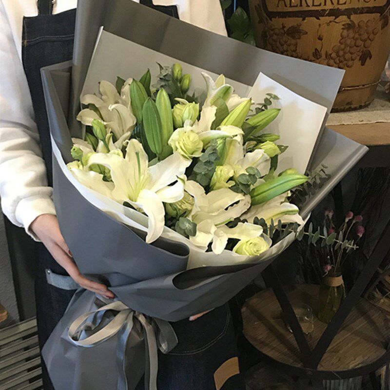 沈阳鲜花同城速递香水百合花束白色百合祝福爱人生日同城专人送花