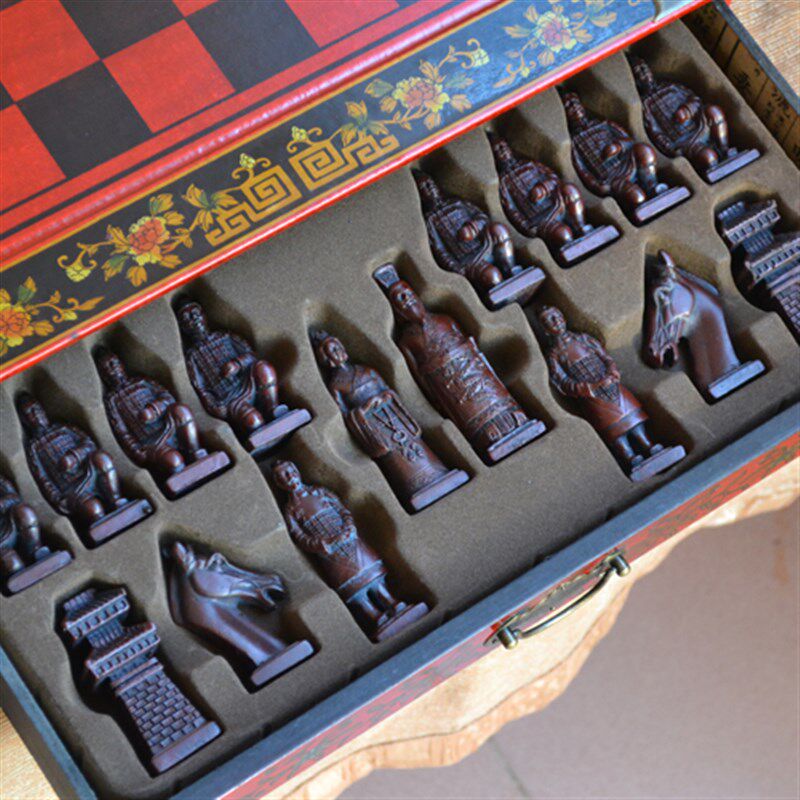 大号仿古国际象棋复古兵马俑立体棋子娱乐明清台式棋盘送礼摆件
