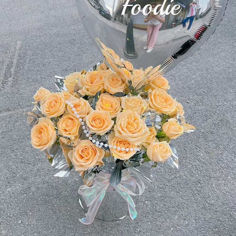 抱抱桶玫瑰花束送女友上海北京杭州生日鲜花速递 同城配送花上门