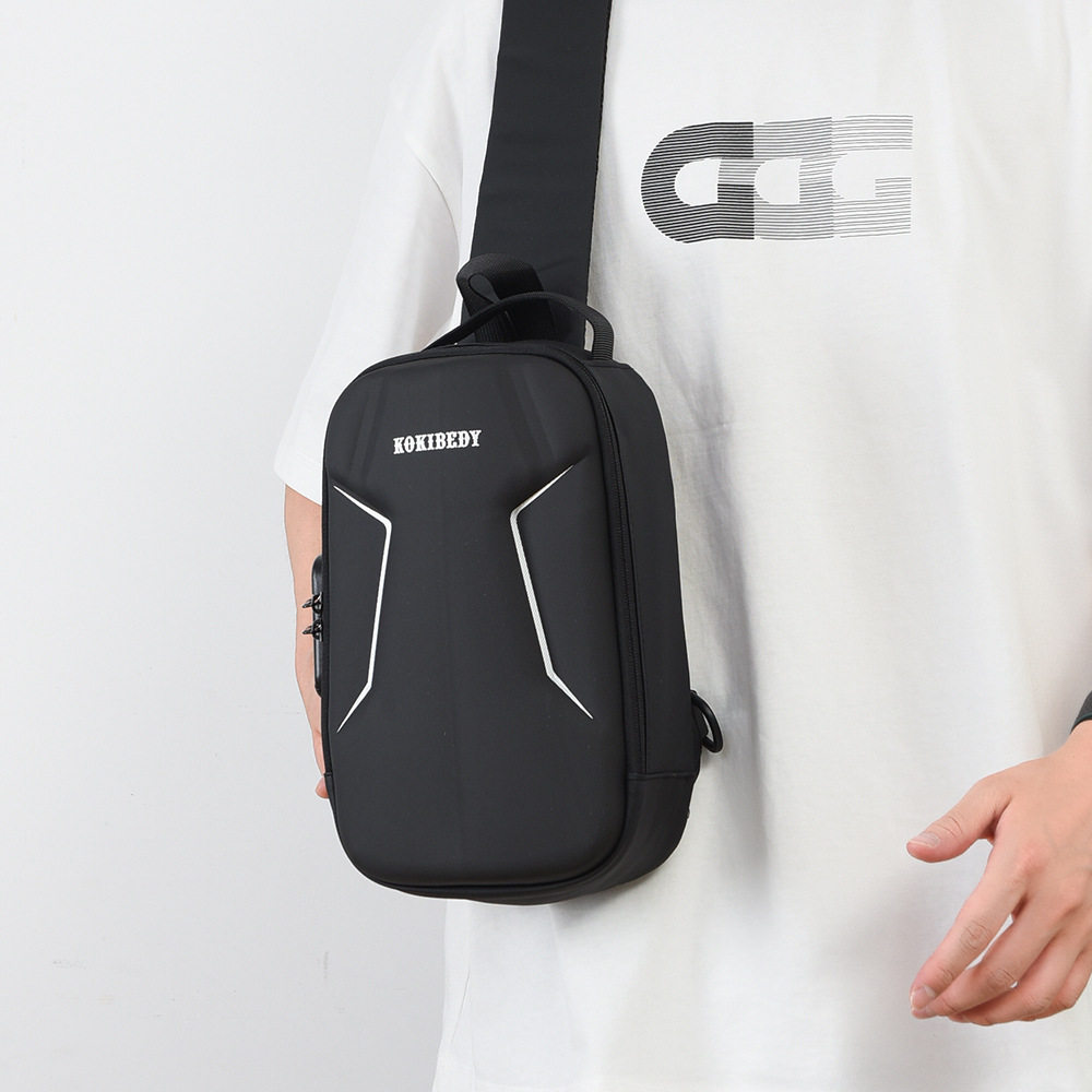 仅亏一天新款 夏季休闲字母背包USB充电口时尚单肩包外出男士胸包,箱包皮具/热销女包/男包,通用款女包,淘宝优惠券,粉丝福利购,淘宝优惠卷