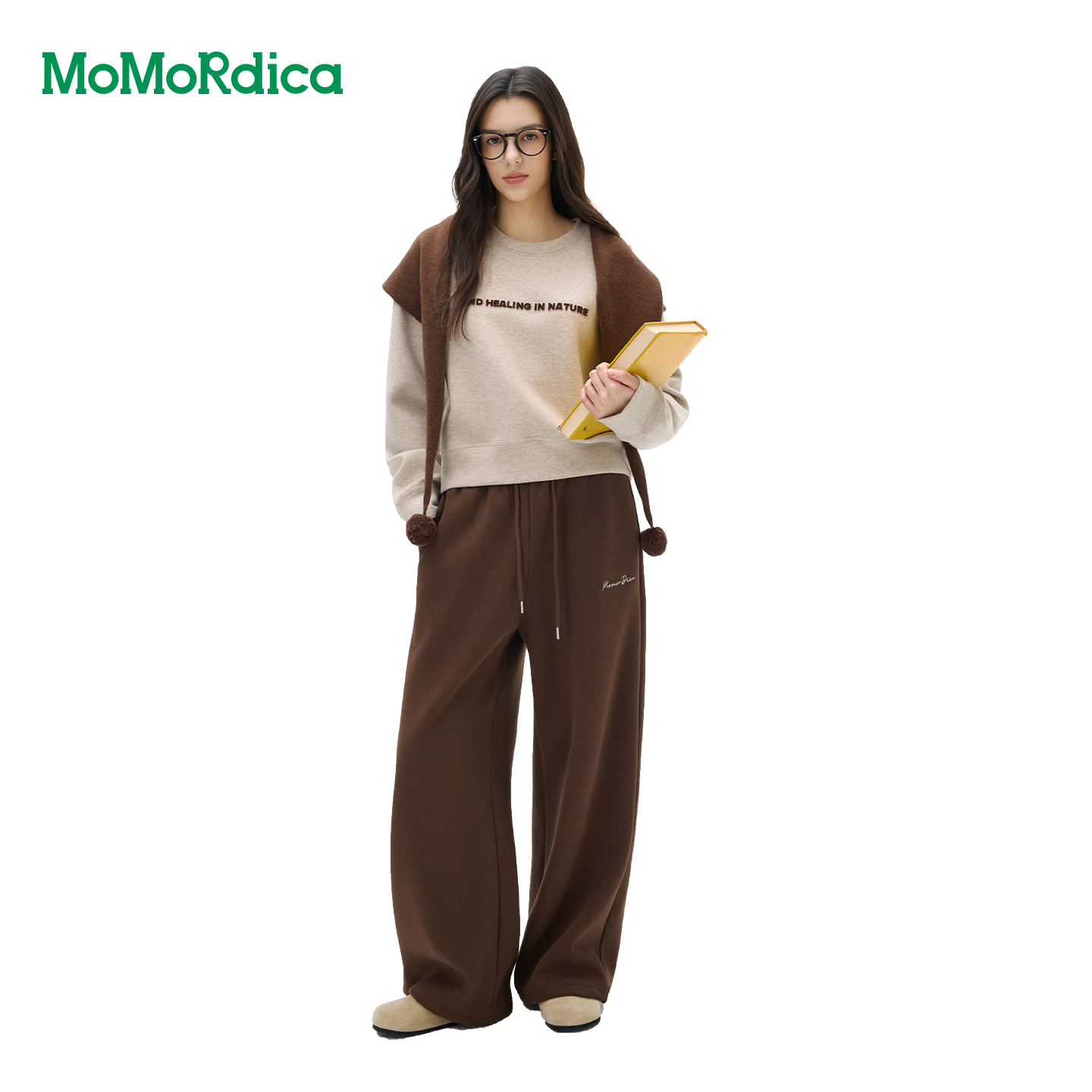 Momordica时尚撞色字母刺绣短款长袖卫衣女/绵羊毛时尚百搭围巾