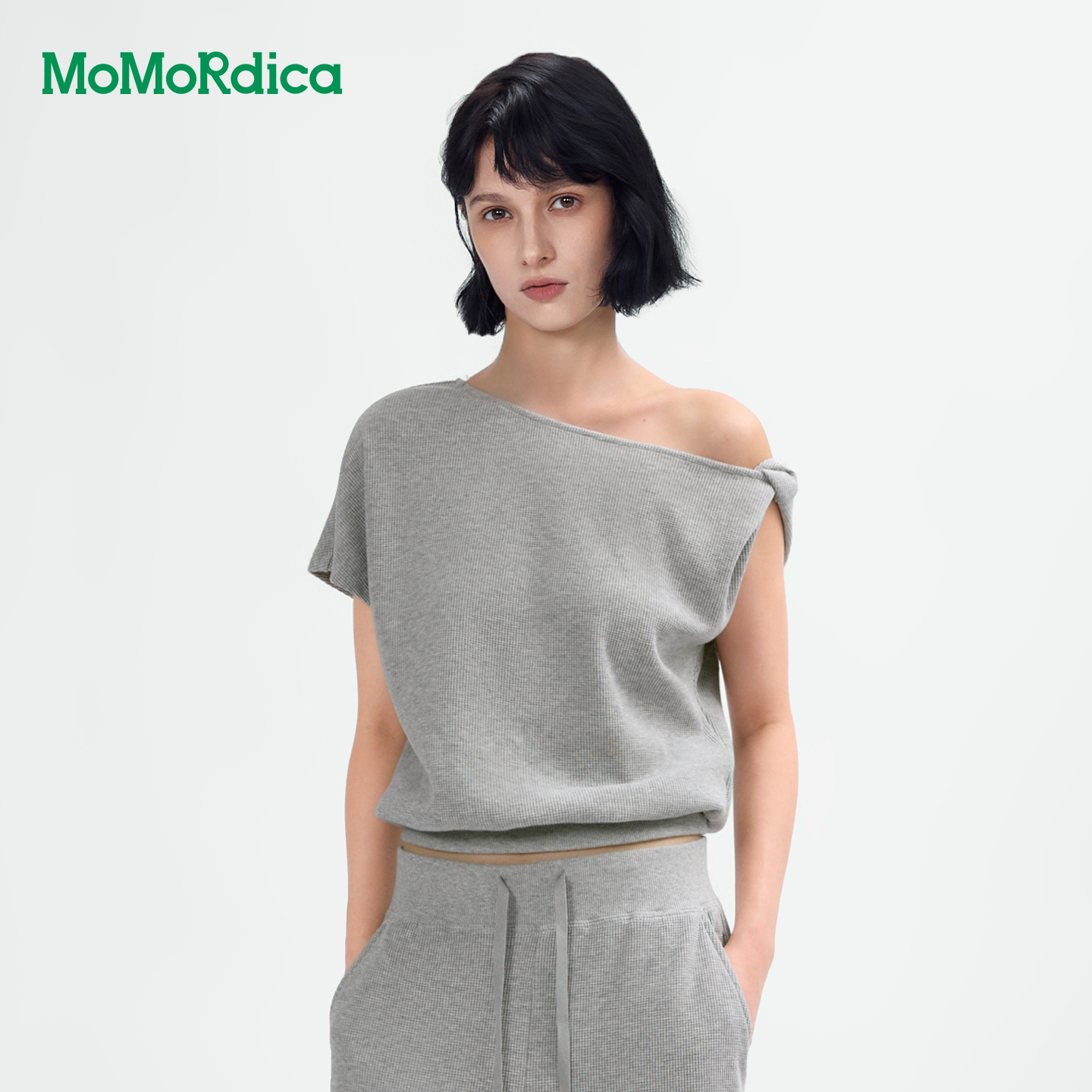 Momordica斜肩短袖T恤女26夏季新款休闲收腰薄款华夫格短款上衣女图片