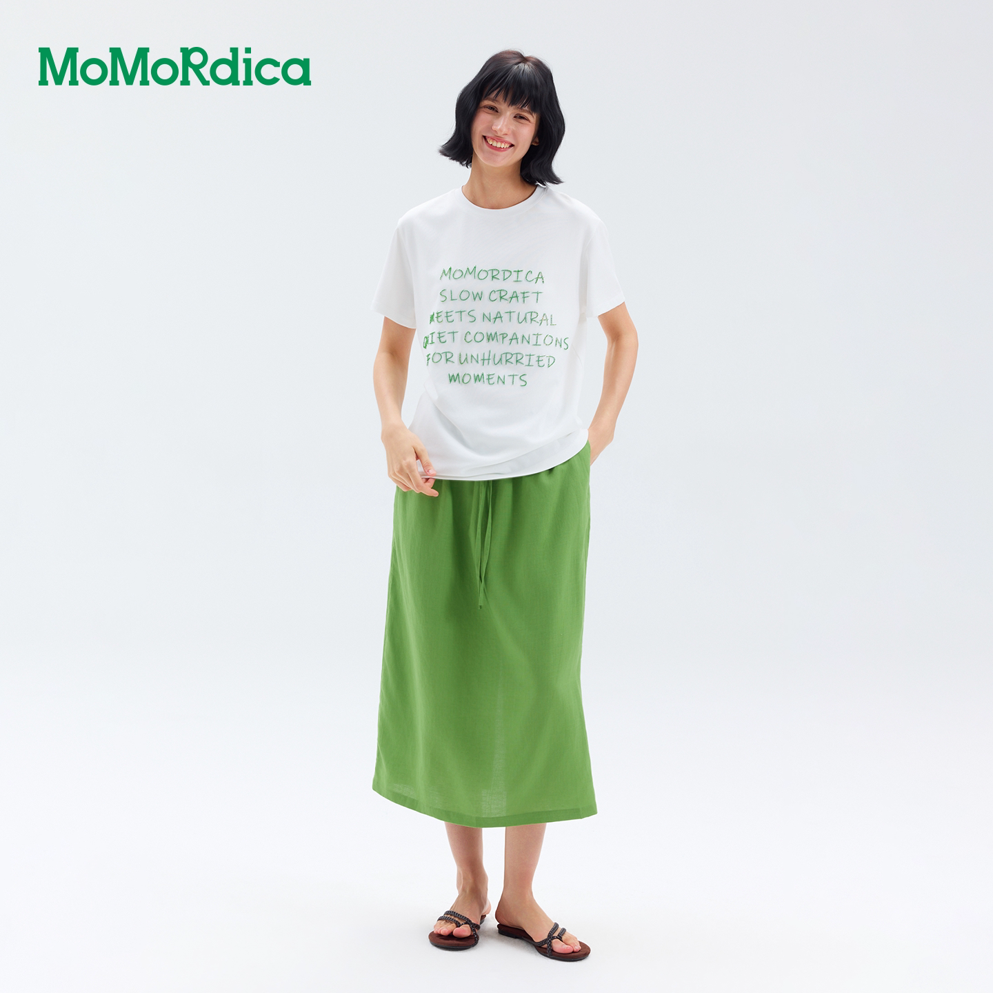 Momordica 短袖T恤新款撞色绣花直筒版型上衣女/宽松小A型长半裙