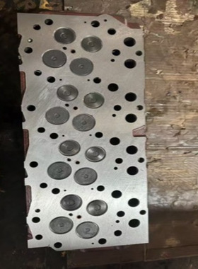 11101-78171 11101-78170 11101-78210 NO4C完整气缸盖