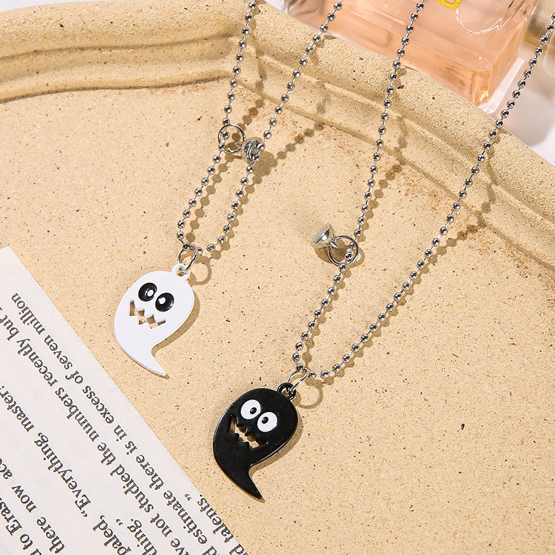 极速Halloween Gholst Ghost Pendant Couple Magnet Attraction