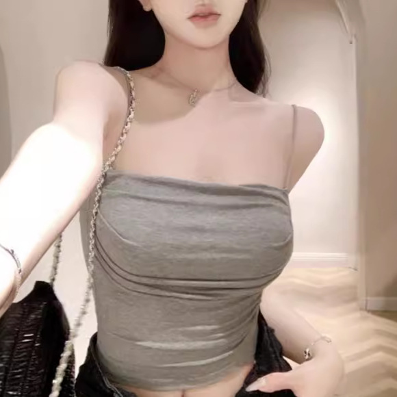 吊带打底女内搭简约显瘦带胸垫遮副乳背心抹胸上衣纯欲高级感外穿