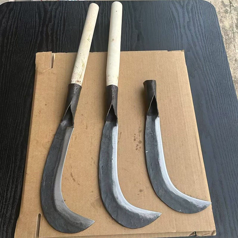 广西弹簧钢手工锻打镰刀砍柴镰刀割草农用户外大镰刀云南砍树镰刀