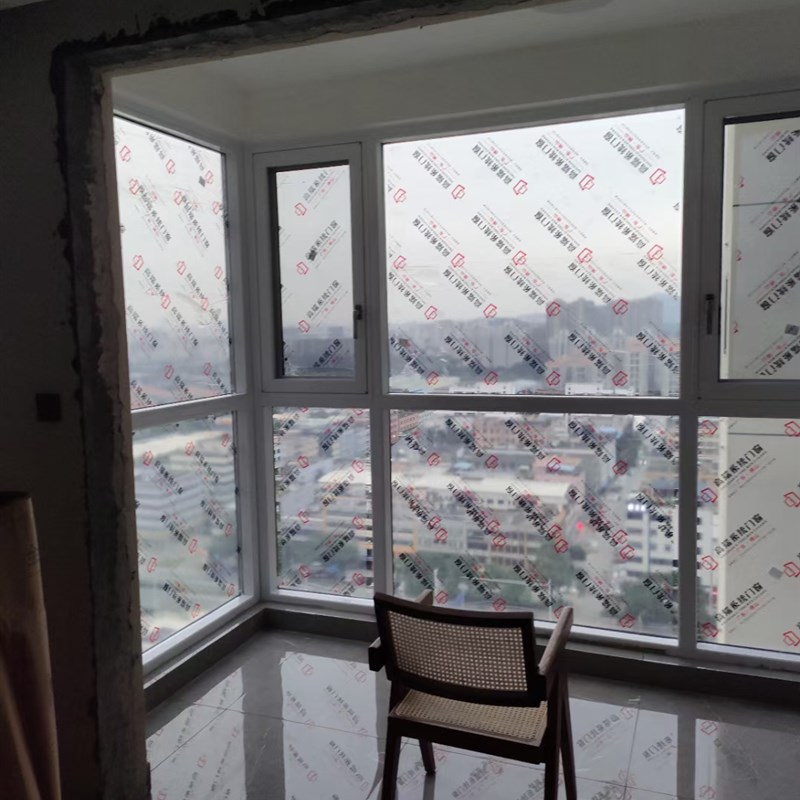 东莞铝合金阳光房雨棚不锈钢玻璃雨棚铝合金封阳台推拉门窗