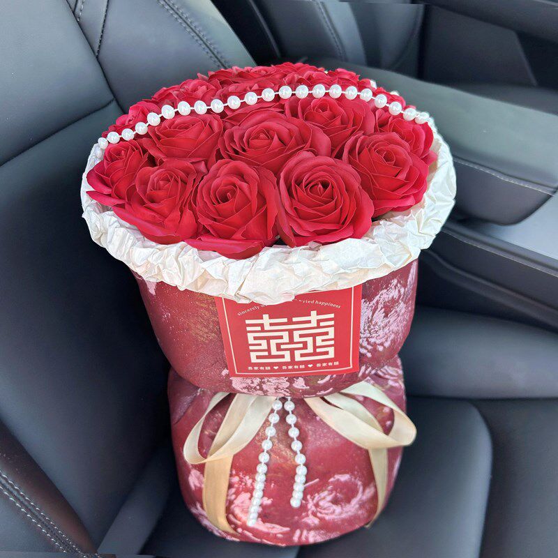 订婚花束结婚领证永生花束订婚玫瑰花成品香皂花仿真花送女友摆件