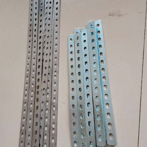 不锈钢板带孔铁条直条扁条加厚神器强力带孔扁条铁片改装角片