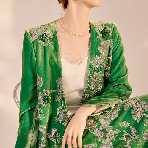 新中式秋冬国风重工钉珠亮片套装