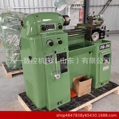 济一机款卧式精密车床CM6125教学用小型迷你微型机床