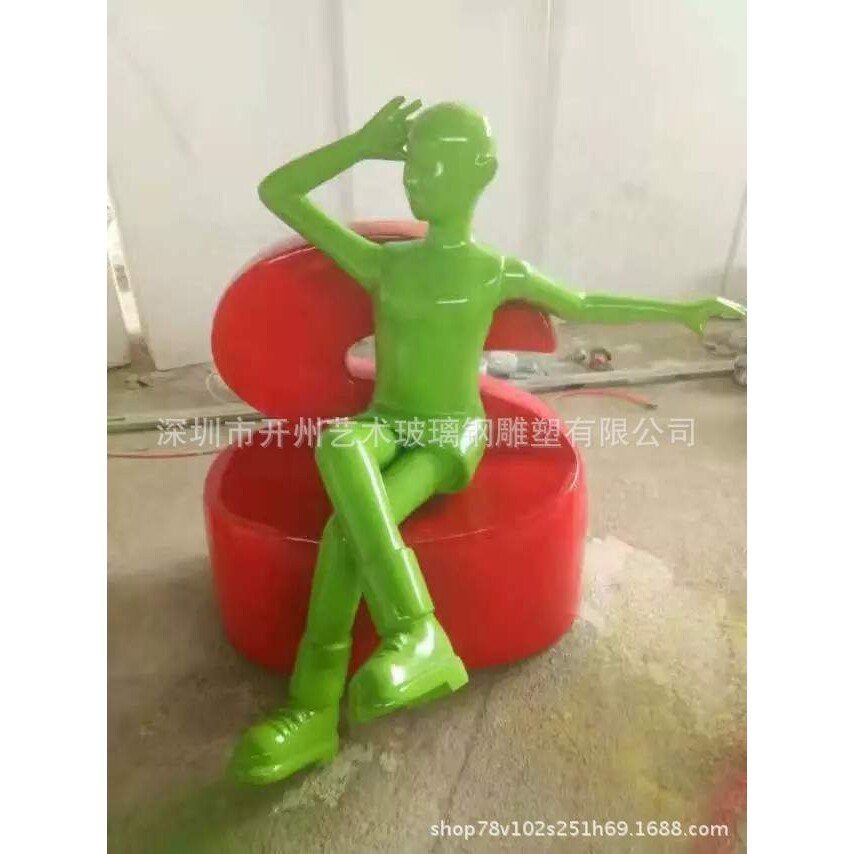 简约创意玻璃钢卡通人物工艺大型商场橱窗落地摆件样板间大厅摆件