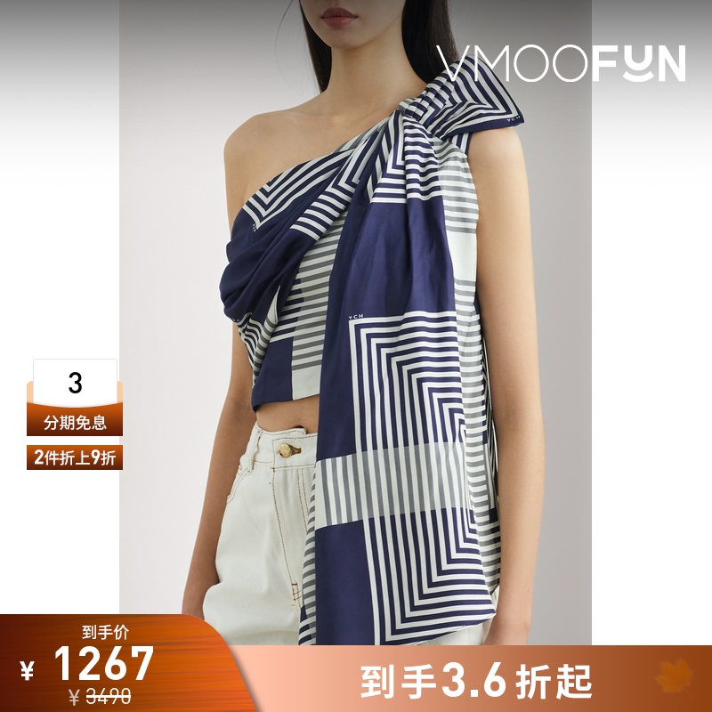 【折扣】YCH 夏季女凉感不对称单肩印花丝缎上衣