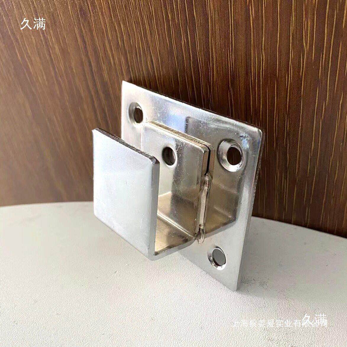 中托方管扁管货架连接固定支架托架墙壁横杆底座五金配件衣杆托架