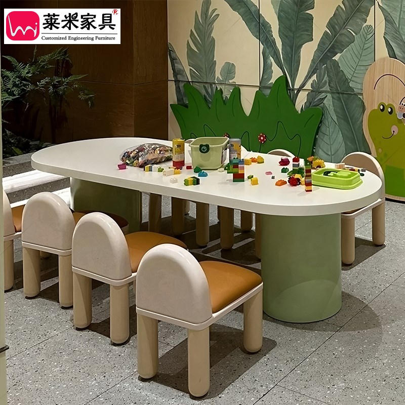样品屋展示中心部儿童桌椅组合学堂区架空层早参考书导培训游乐园