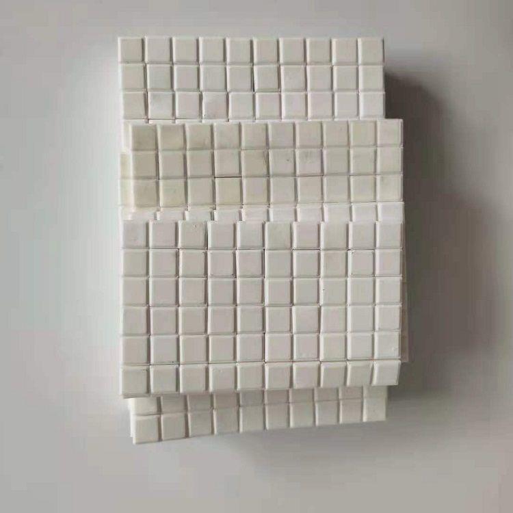 耐磨陶瓷片10*10*4瓷片衬片高铝/陶瓷马赛克氧化铝衬片17*17