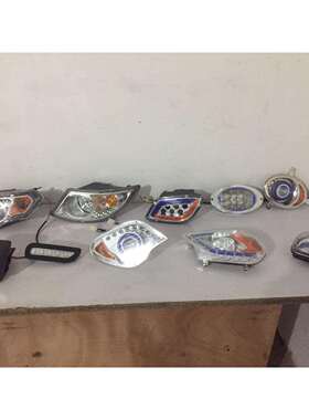 全封闭电四动三轮车轮车前车大篷车62715棚车老步前大灯转灯向灯