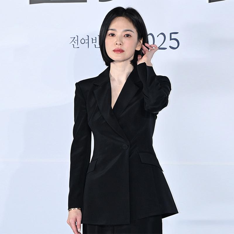宋慧乔明星同款时尚高级感设计气质西装套装女垂感阔腿裤西装外套