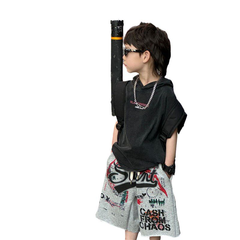 貌貌妈家2024夏季新款韩版w男女童潮酷美式印花无袖连帽T恤儿童短