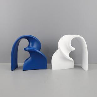 现代简约创意异形扭曲飘带艺术抽象家居摆件样板间客厅电视柜装 饰