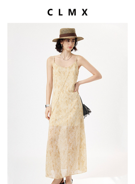 CLMX夏季气质通勤裙子轻薄飘逸75D雪纺皱印花面料印花吊带连衣裙