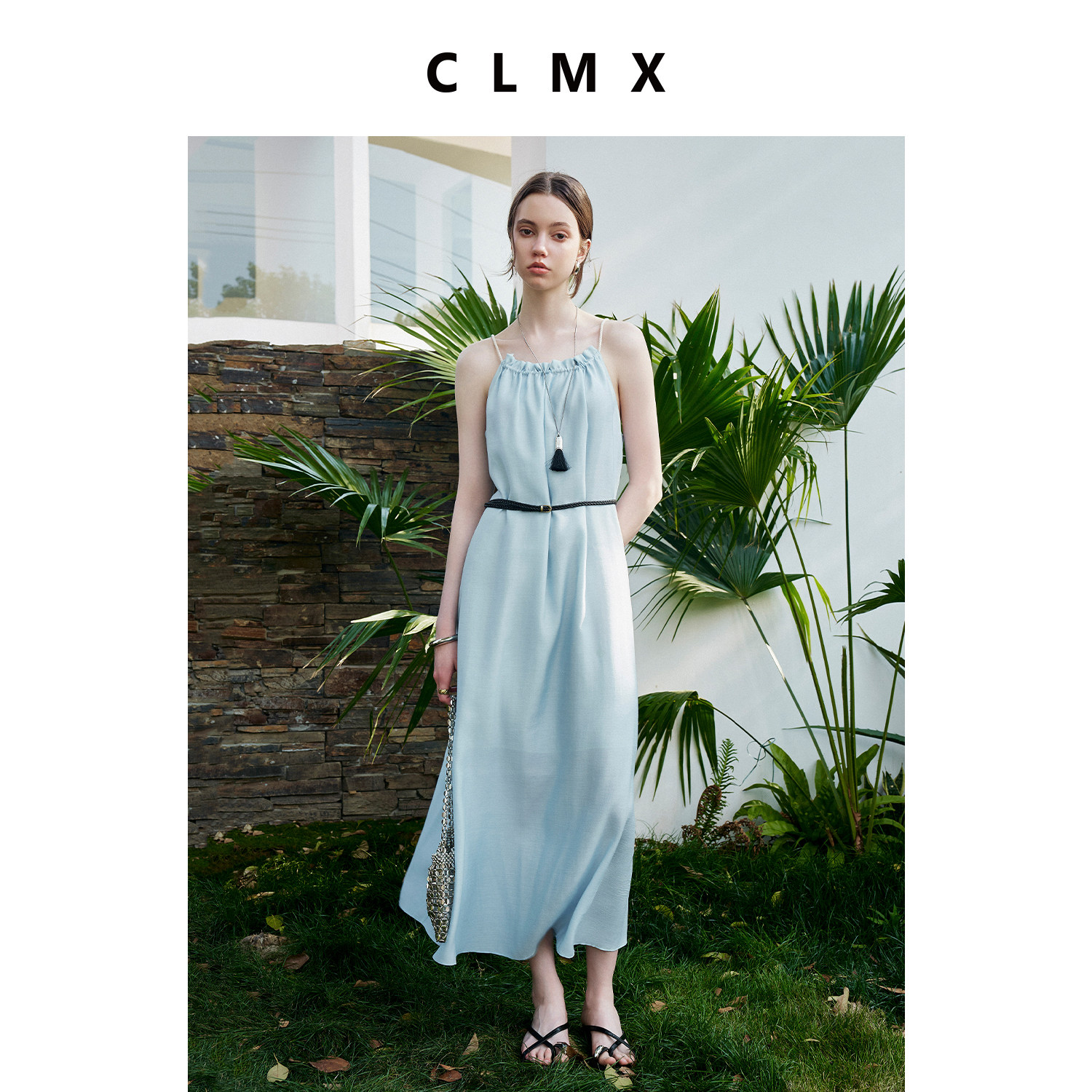 CLMX轻盈感斜纹莱赛尔羊毛混纺面料 轻度假棉绳肩带荷叶边连衣裙