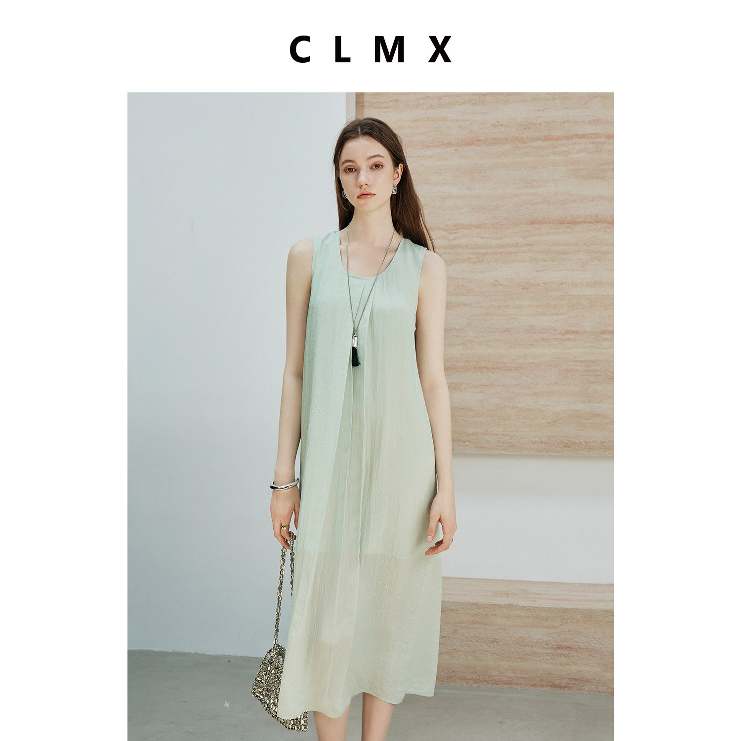 CLMX轻盈感微皱肌理100%精纺醋酸 随性后领木耳边串珠系带压