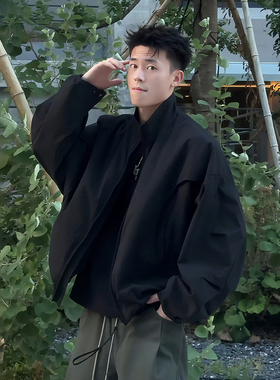 黑色美式立领飞行夹克男秋季弯刀袖工装外套设计感廓形短款棒球服