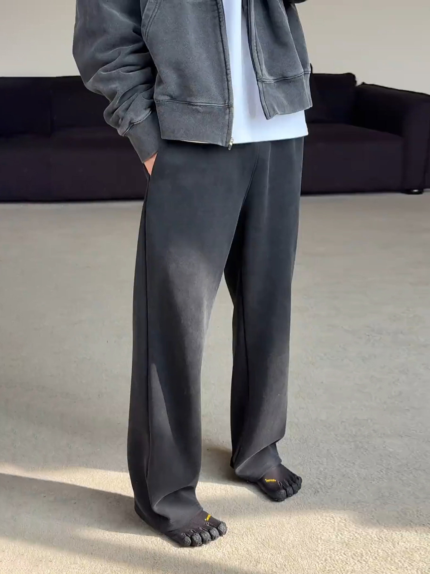 黑灰色美式运动卫裤男秋冬垂感慵懒松弛感裤子弯刀直筒阔腿休闲裤