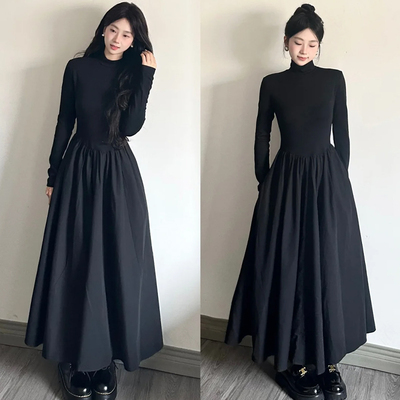 黑色赫本风秋冬连衣裙女小个子长袖打底长裙高领针织冬季小黑裙子