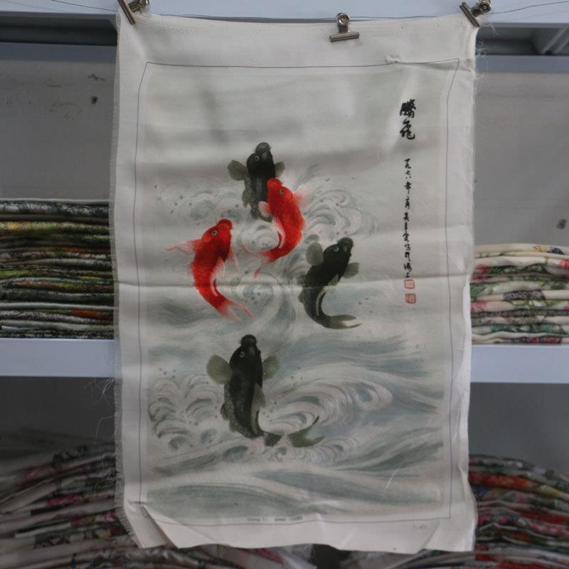 苏绣绣片客厅书房办公室装饰画手工刺绣挂画鲤鱼跳龙门厂家生产图片