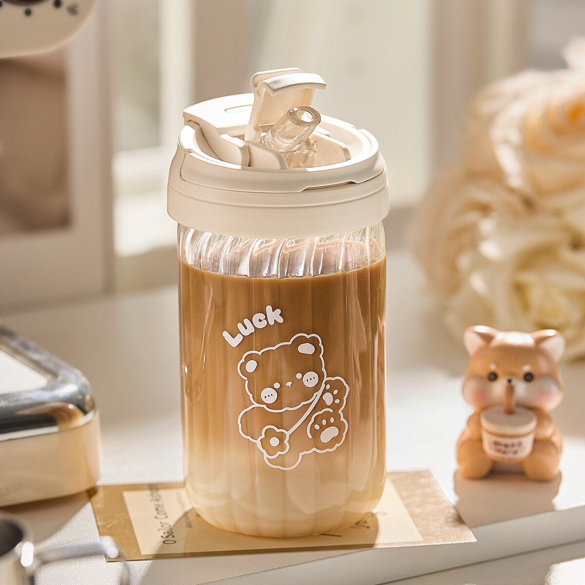 玻璃水杯2024新款女高颜值便携吸管杯高硼硅咖啡T杯外带牛奶豆浆