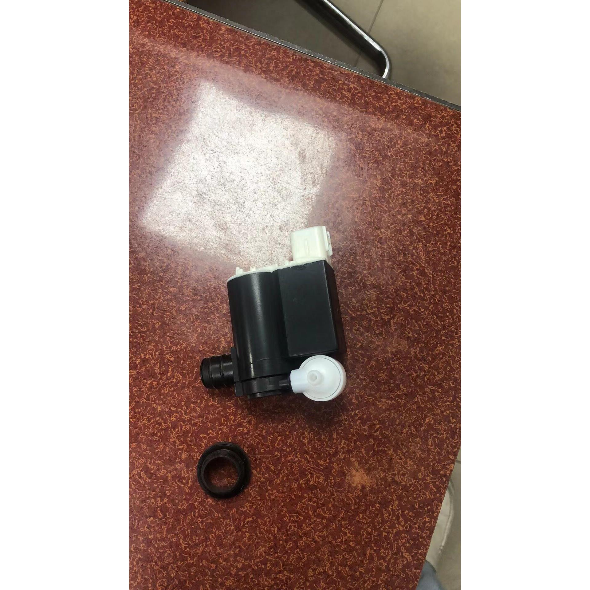 适用凯越2厢喷水电机喷水马达汽车配件电动车厂家水嘴头96389088