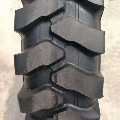 挖沟机专用轮胎900-20矿用花纹耐磨耐刺扎900R20驱动工程轮胎现货