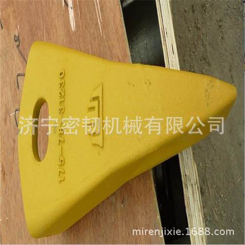 推土机全车配件SD22/SD16/SD32齿尖175-78-31230