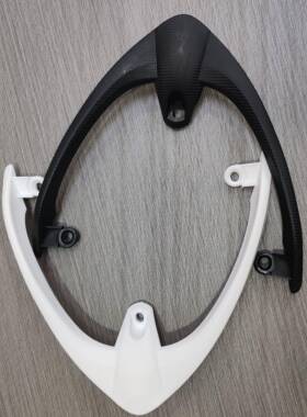 鬼火一代后尾翼黑色白色塑料碳纤维后尾架电动车摩托通用