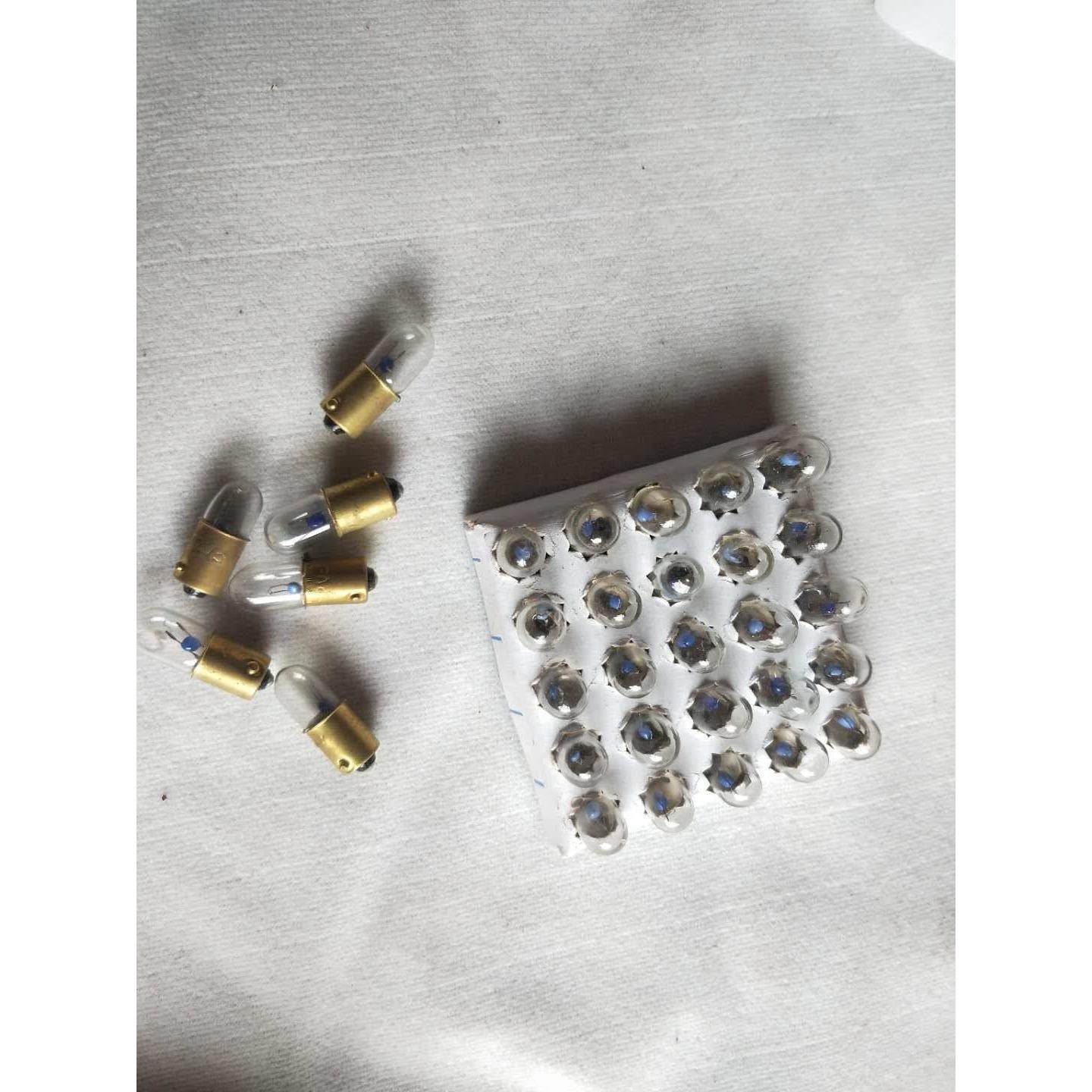 摩托车配件6V3W指示泡 仪表泡雾灯泡迷你泡6伏车通用款信号灯泡