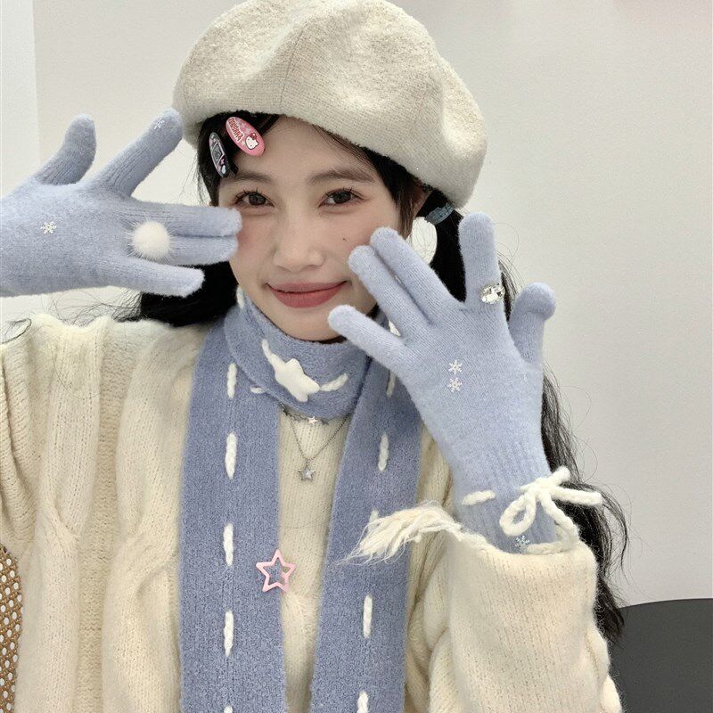可玩手机!融雪 开始期待这个冬天~加长款防风保暖手套围巾套装