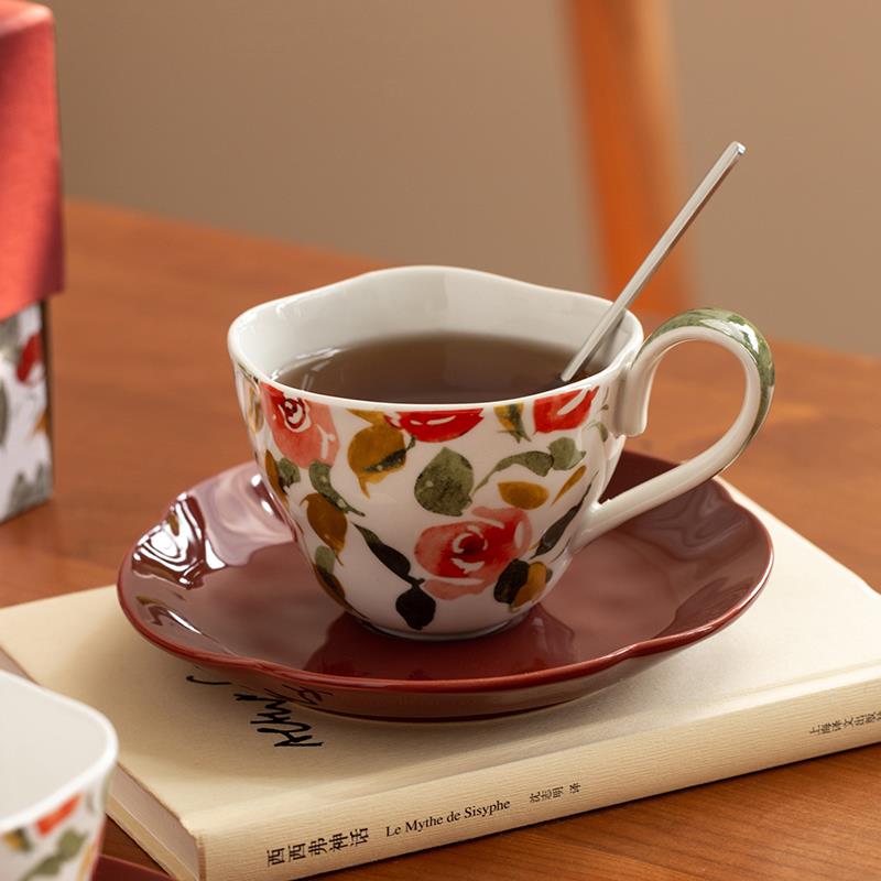 肆月咖啡杯女士个人专用咖啡杯碟陶瓷拿铁杯高级感下午茶杯子礼盒