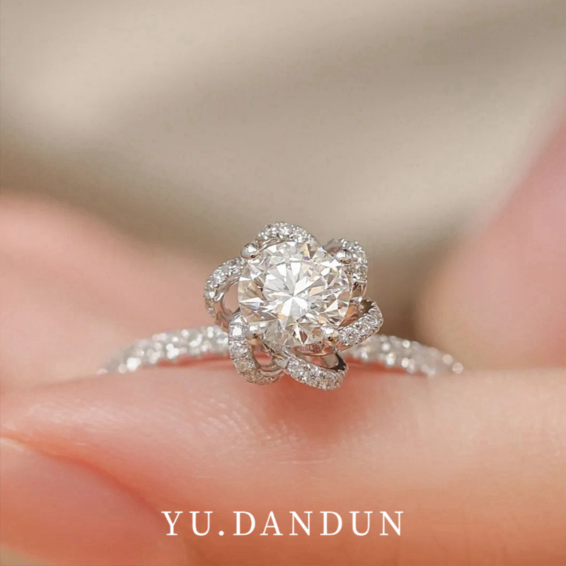 YUDANDUN莫桑戒指80分钻戒手捧花系列绽放玫瑰轻奢优雅时尚女款