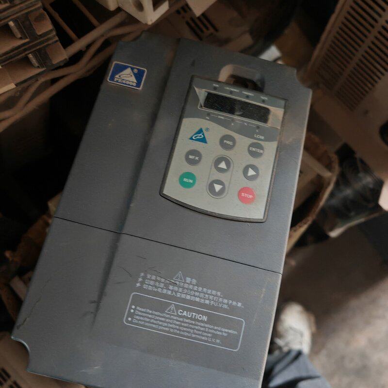 议价永邦派尼尔变频器,型号PE6000-T4GB,4KW,三相,